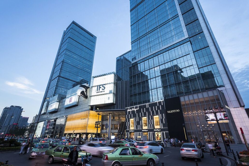 成都集合(全天自由活动)今天我们相聚在千年蜀都——成都