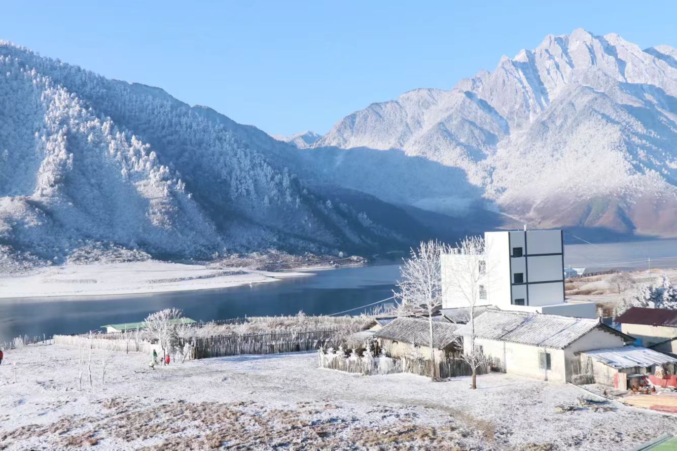 1764040782201349.jpg 68c793c09d507cdc5a1c24f3536efa9.jpg