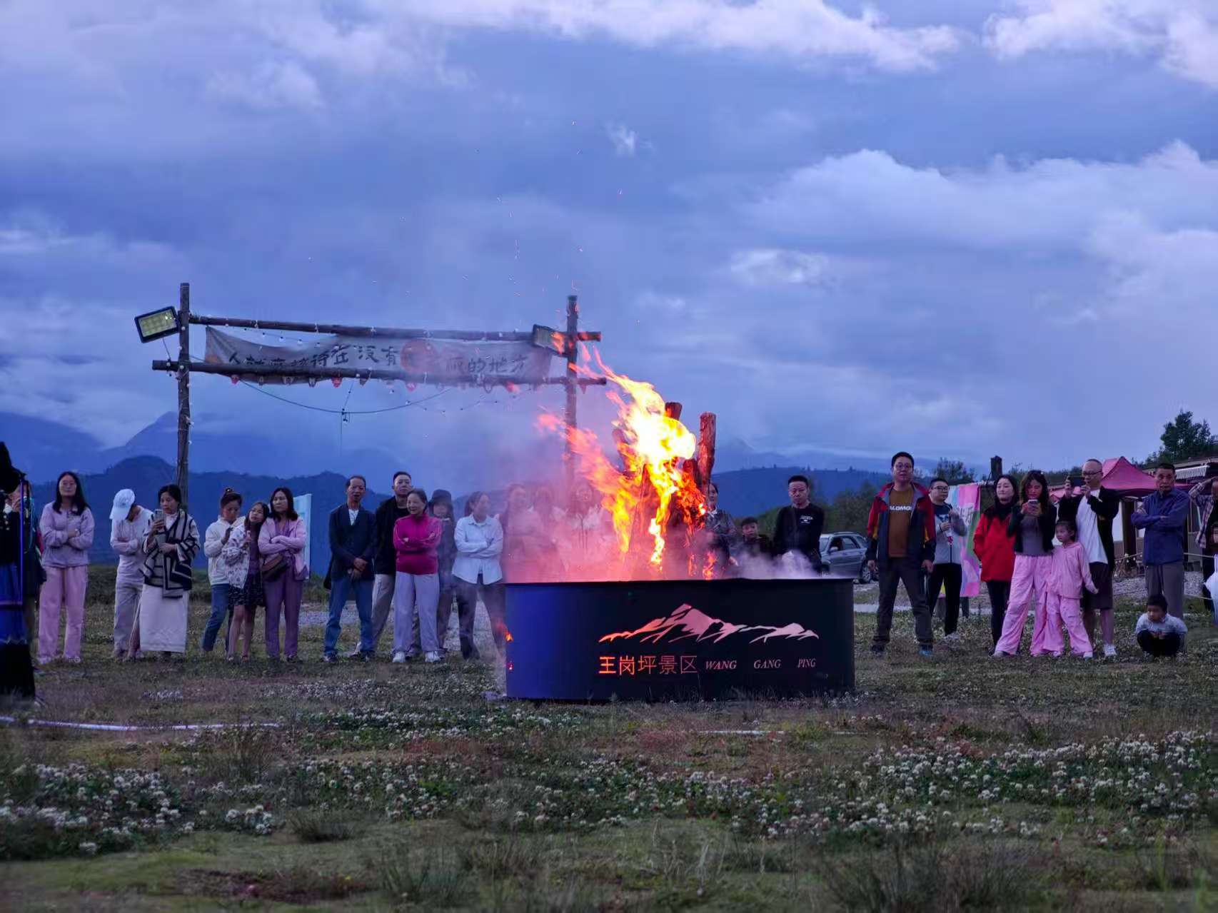 1763952278714837.jpg 1753772700199233.jpg