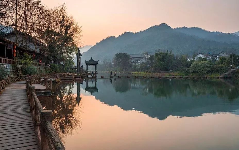 1588999644784936.jpeg 1588999259466807.jpeg