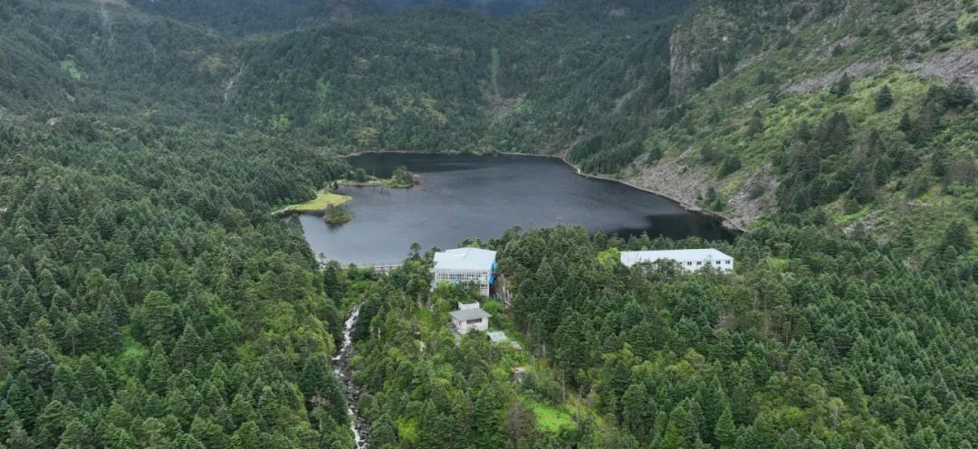 1709963522754655.jpg 640 (2).jpg