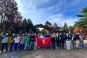 《威虎岭吉林张家界赏奇峰异石休闲一日游》