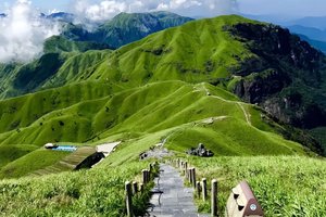 成团，特价308起，4.3晚-4.5轻装反穿武功山，绿色武功山，遇见最美武功山路线，看日出日落云海星空