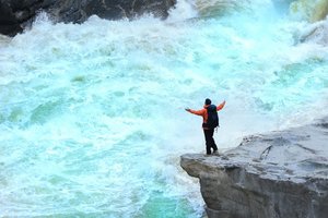 【2日行程】徒步虎跳峡-世界十大经典徒步路线之一