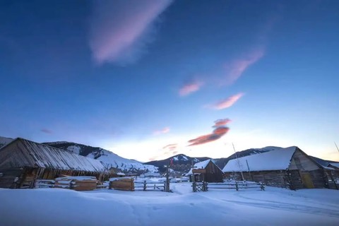 【冬日北疆】奔赴冬日阿勒泰，看赛里木湖蓝冰，住进禾木喀纳斯雪原