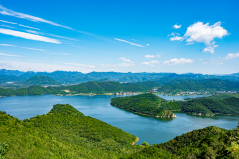 周三出发：金海湖•小众绝美徒步栈道の一半湖水一半山-俯瞰金海湖+赏绝美湖光山色 