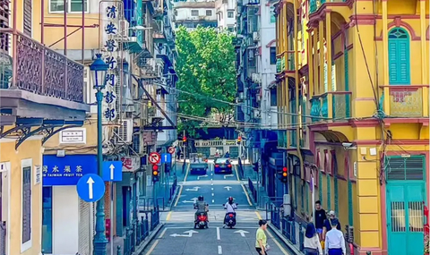 【粤港澳夏令营】访名校、观科技、亲自然、见人文，玩转双乐园、感受粤港澳璀璨文化！