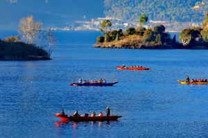 【凉山索玛●泸沽湖】4月19日-4月27日从大凉索玛到云南，邛海-泸沽湖-虎跳峡-白水台-巴拉格宗双飞9日