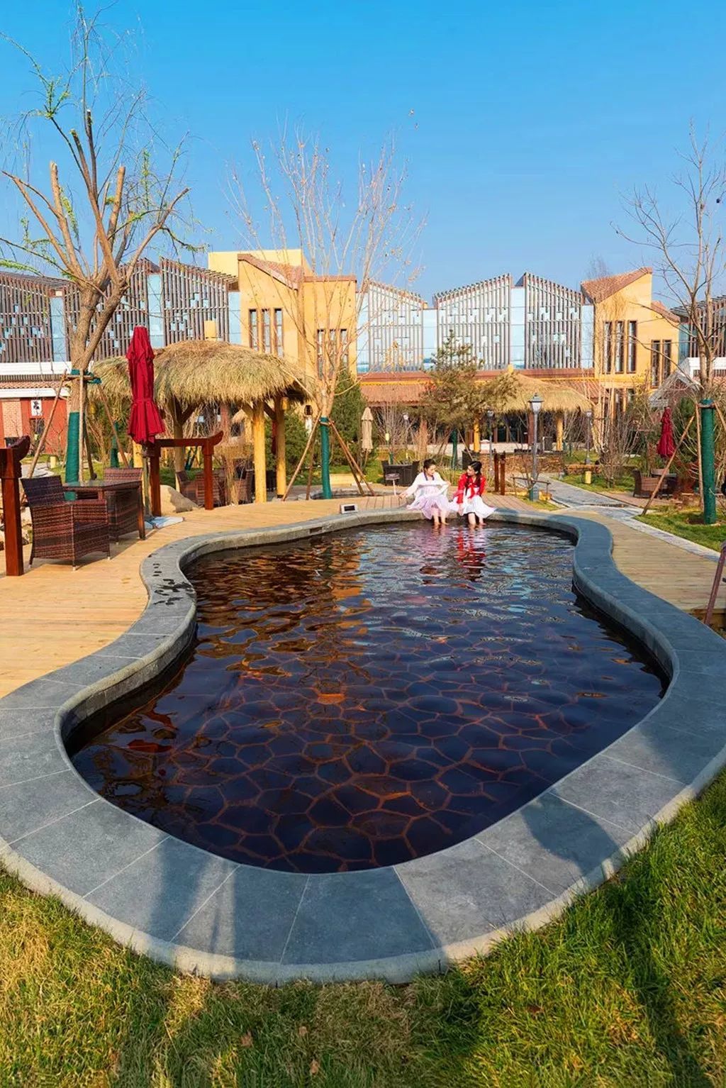 河北涞源白桦林温泉七山滑雪场2日游含温泉滑雪票游源自太行山脉的